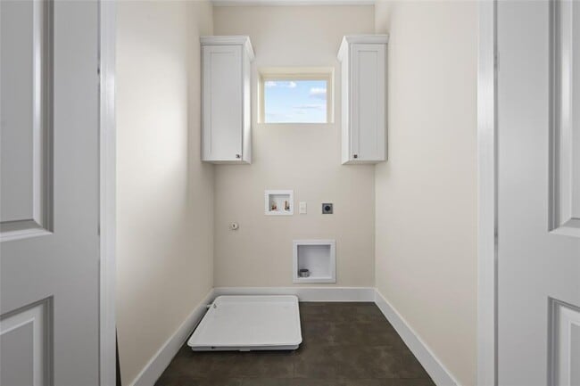 Building Photo - 13518 Galleria Cir