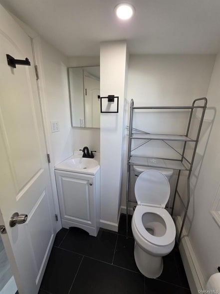 Building Photo - 113 Yoakum Ave