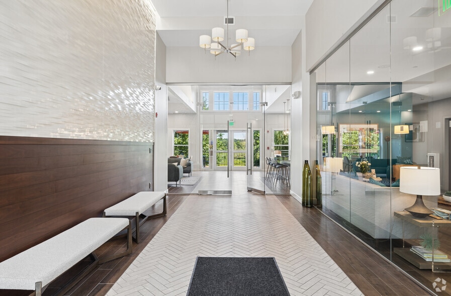 Lobby Photo - MarketStreet Apartments