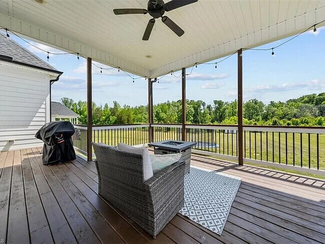 Building Photo - Lease OR Lease to Own
