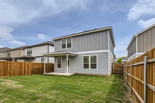 Building Photo - 74 Pacific Loon St