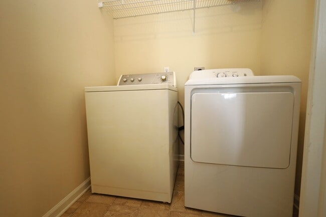 Building Photo - 4117 Sedgwyck Ln