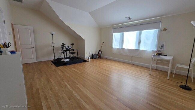 Building Photo - 900 W Roxbury Pkwy