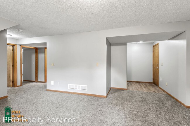 Building Photo - 3 br, 2 bath House - 7710 Greenwood Dr