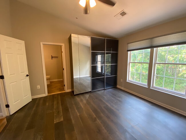 Building Photo - 754 Pine Drift Dr