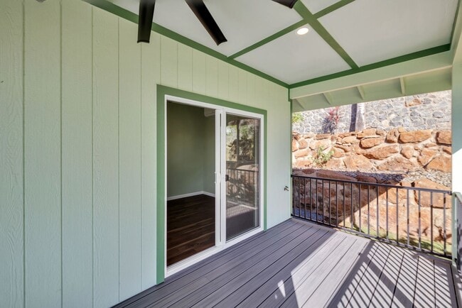 Building Photo - 1276 S Nahale Pl