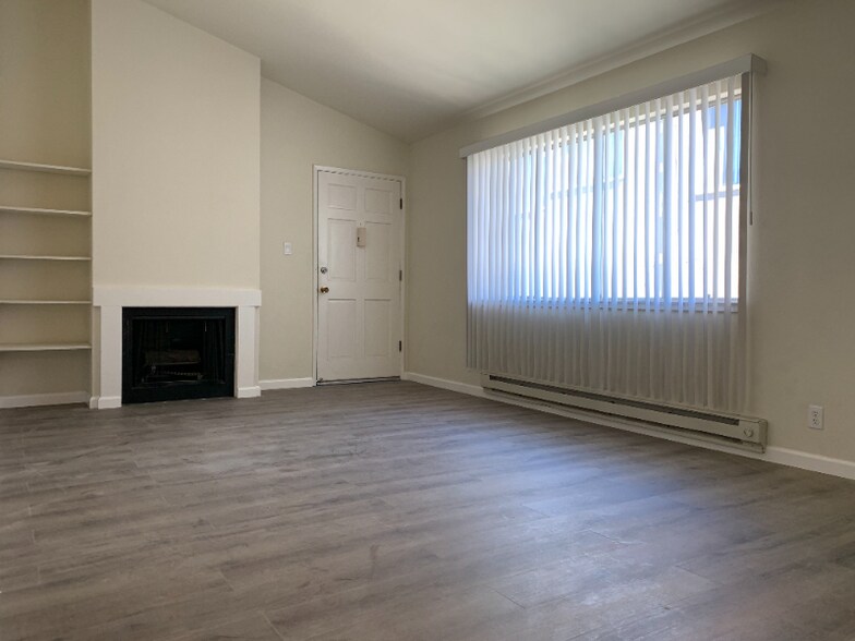 Building Photo - 729 Highland Ave