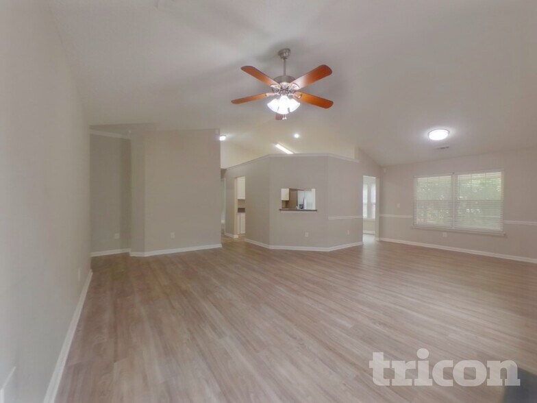 Building Photo - 403 Ashridge Way
