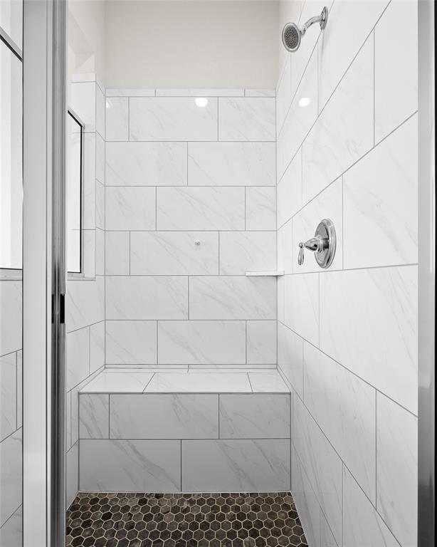 Building Photo - 124 Adina Dr