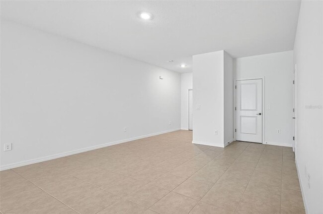 Building Photo - 11075 65th Ter E