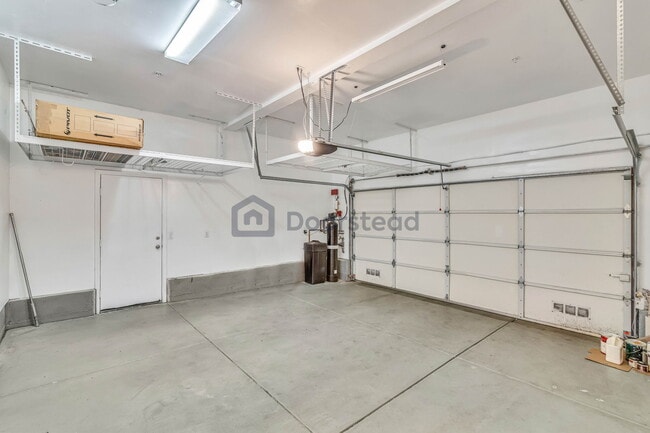 Building Photo - 2743 Lavender Ter