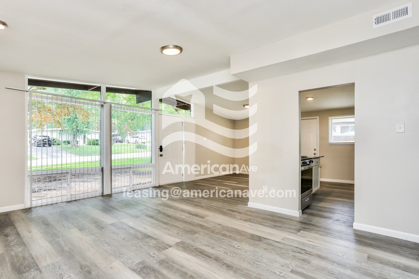 Building Photo - 830 St Anthony Ln