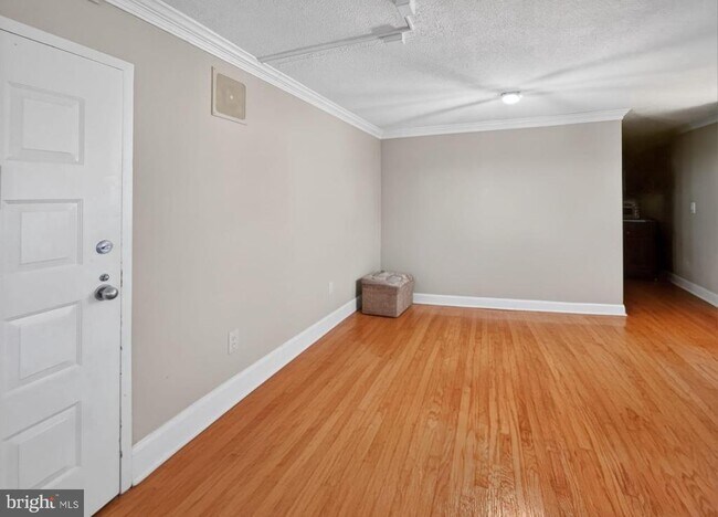 Building Photo - 8370 Greensboro Dr