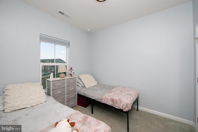 Building Photo - 304 Iannelli Rd