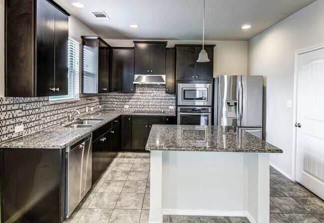 Building Photo - 17324 Brittle Ln