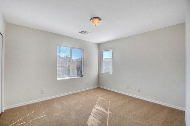 Building Photo - Beautiful Home in Amazing Rhodes Ranch - Guard Gated