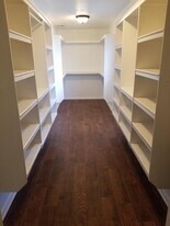 Building Photo - 1817 Troy Cir