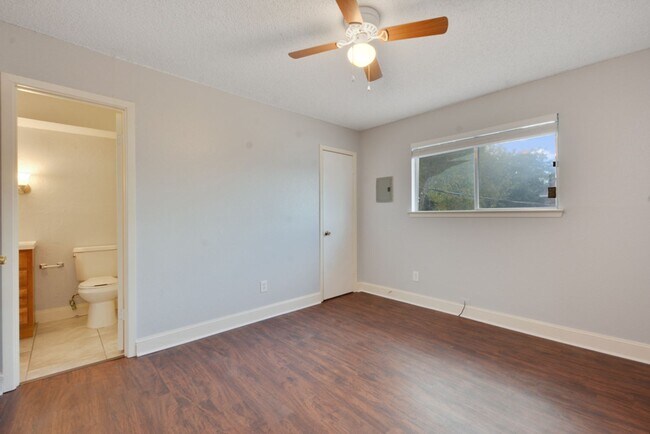 Building Photo - 6020 Westcreek Dr