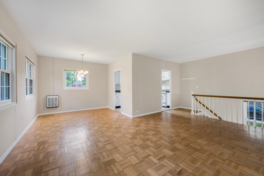 Building Photo - 3624 Valley Dr