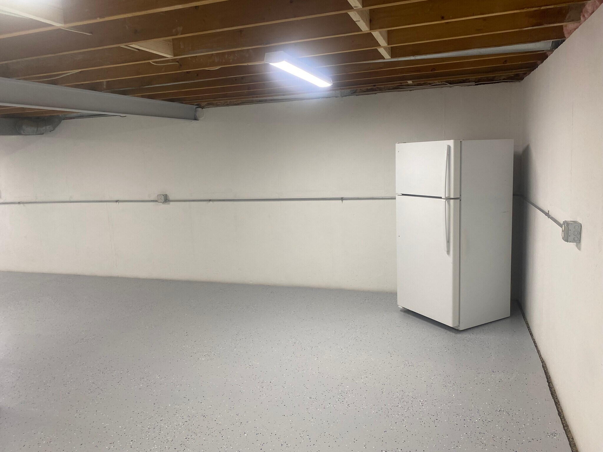 Building Photo - 74 Willowick Dr