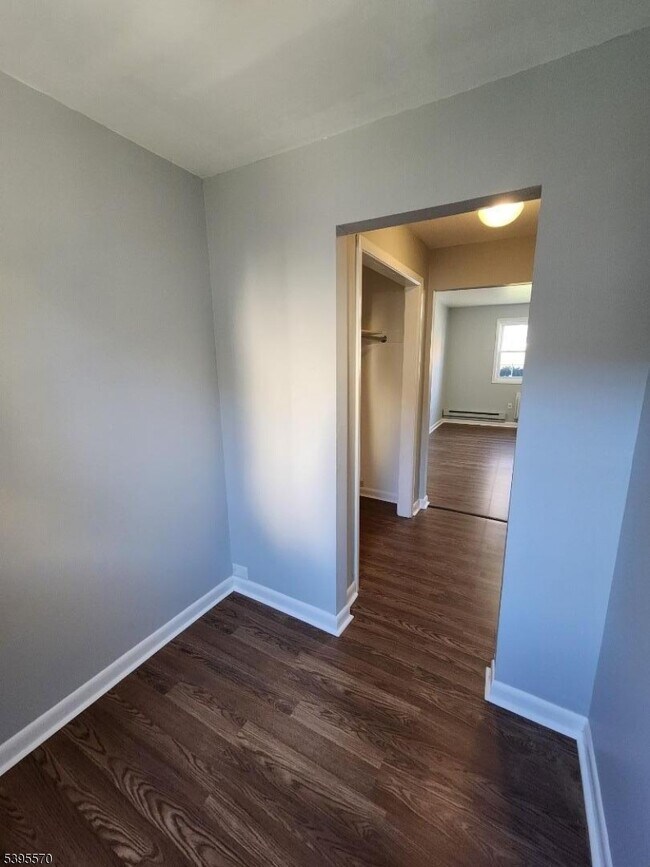 Building Photo - 332 Richard Mine Rd