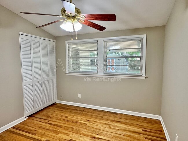 Building Photo - 3600 Nottingham Rd