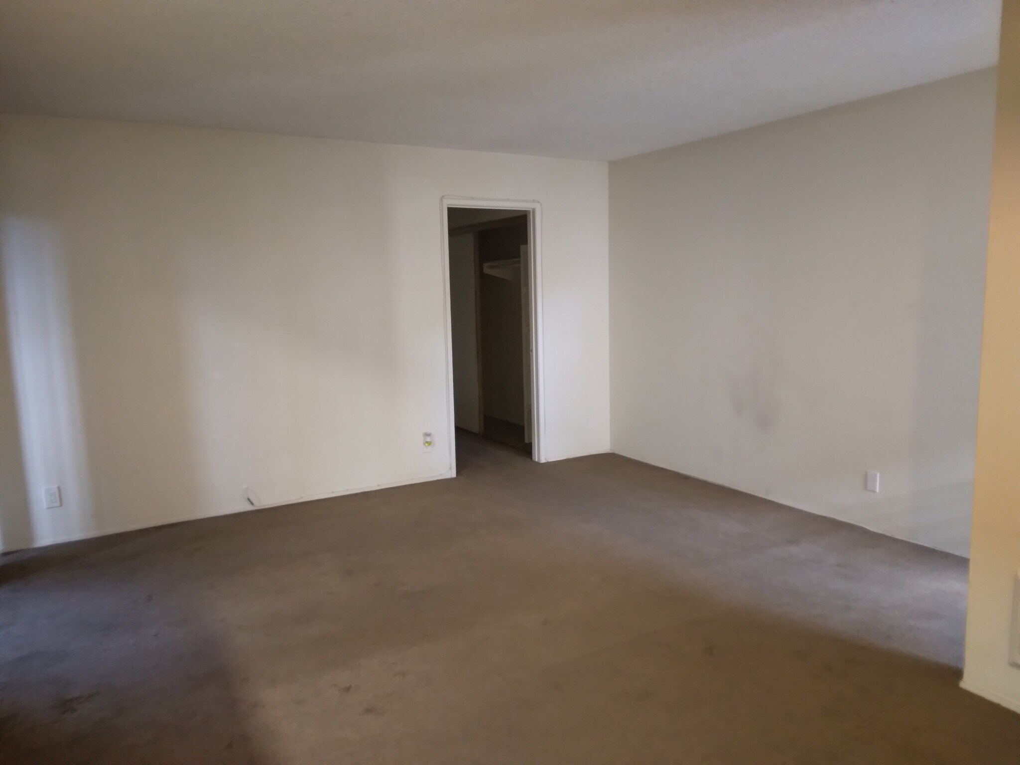 Building Photo - 1361 Caminito Gabaldon
