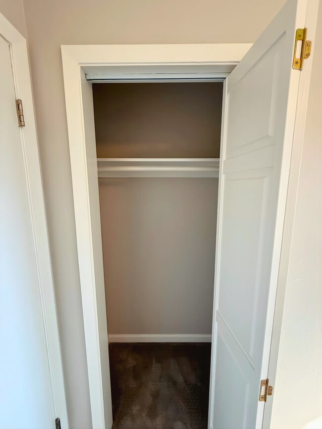 Building Photo - 2005 Monroe Ave