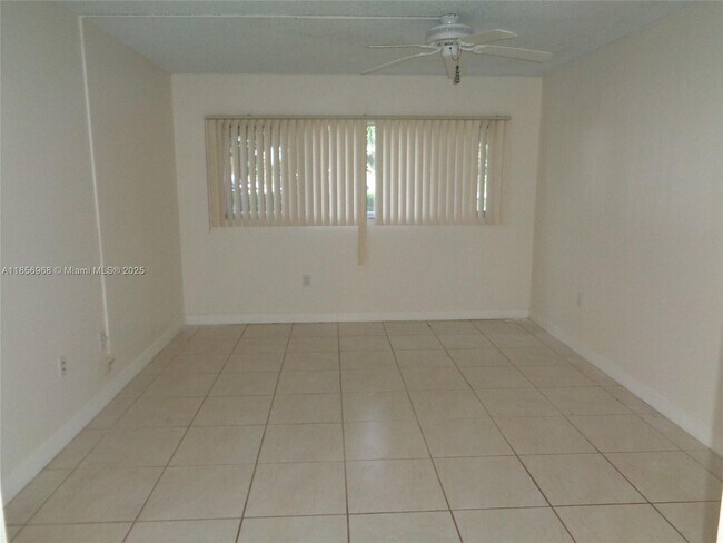 Building Photo - 901 SW 138th Ave