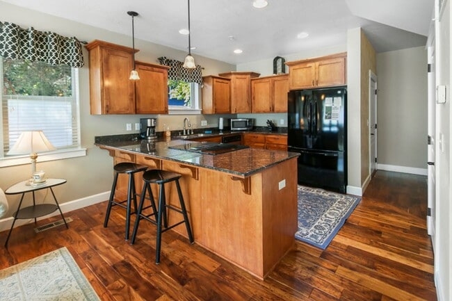 Building Photo - Parker Townhome: Luxurious Furnished Townhome, Attached 2 Car Garage, $300 Utility Fee