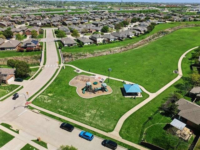 Building Photo - 10740 Irish Glen Trail