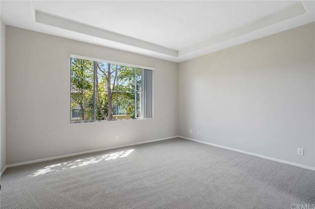 Building Photo - 110 Lessay-