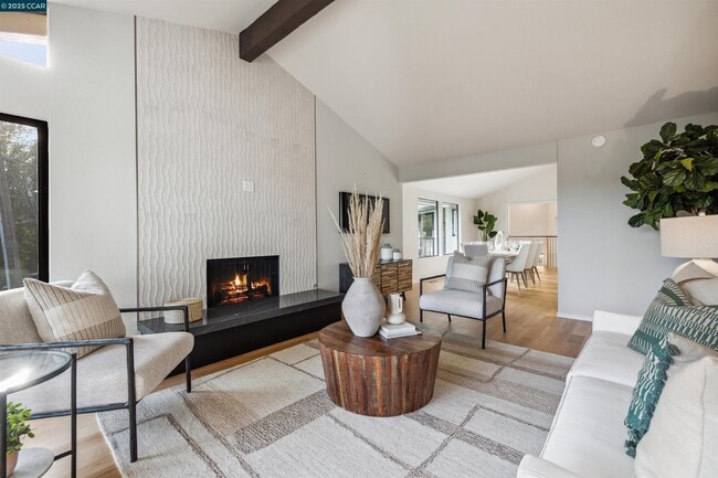 Building Photo - 4104 El Nido Ranch Rd