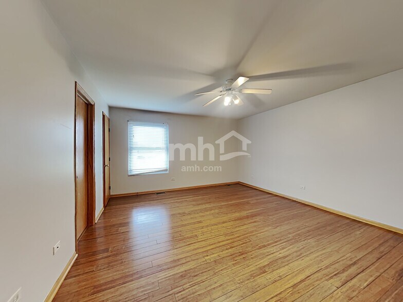 Building Photo - 1304 Lasser Dr