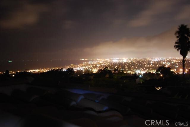 Building Photo - 227 Pso De Granada