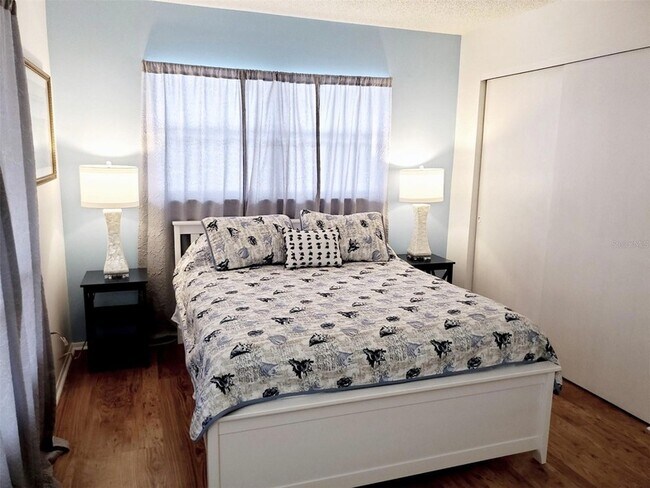 Building Photo - 2203 43rd St W