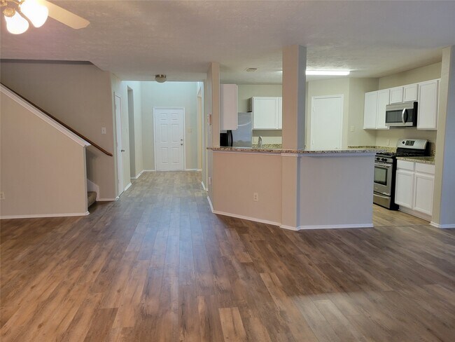 Building Photo - 19426 Old Barngate Ln