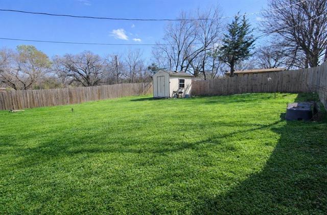 Building Photo - 1716 N Ridgewood Dr