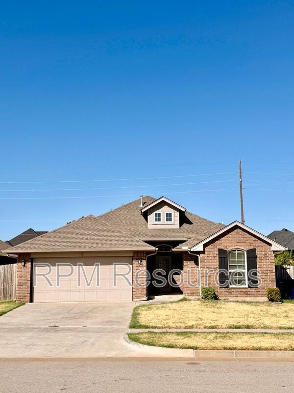 Building Photo - 3809 Brougham Way