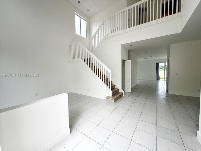 Building Photo - 6744 SW 195th Ave