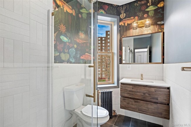 Building Photo - 2610 Third Ave