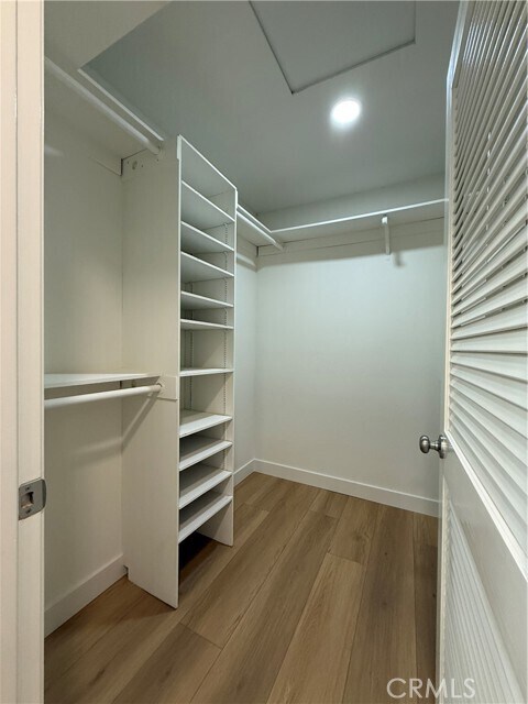 Building Photo - 16 Campanero E