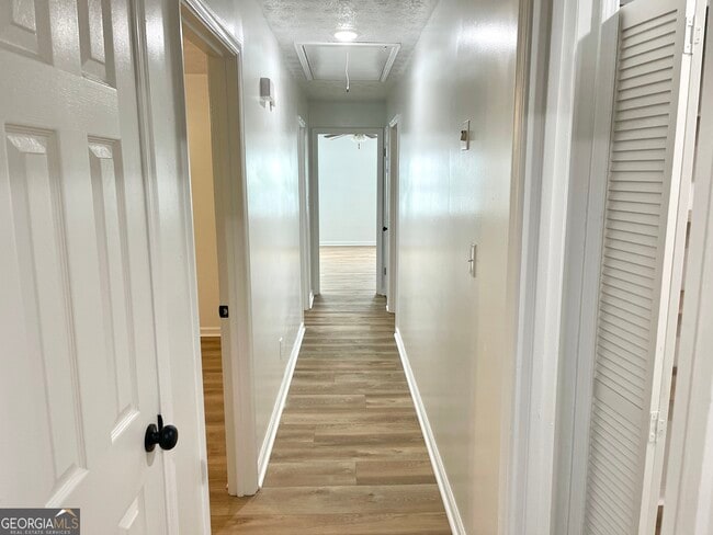 Building Photo - 165 Fieldstone Dr