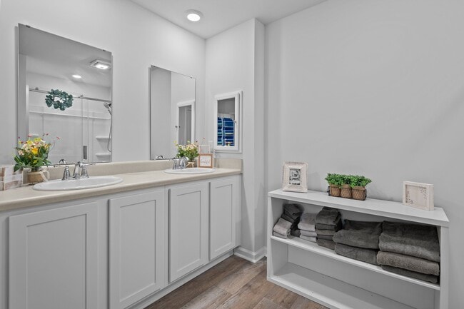 Building Photo - 402 Folkstone Rd