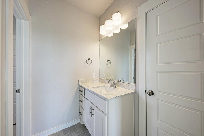 Building Photo - 11625 Lake Stone Dr