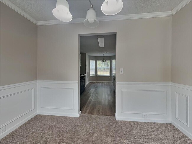 Building Photo - 205 Oak Terrace Dr