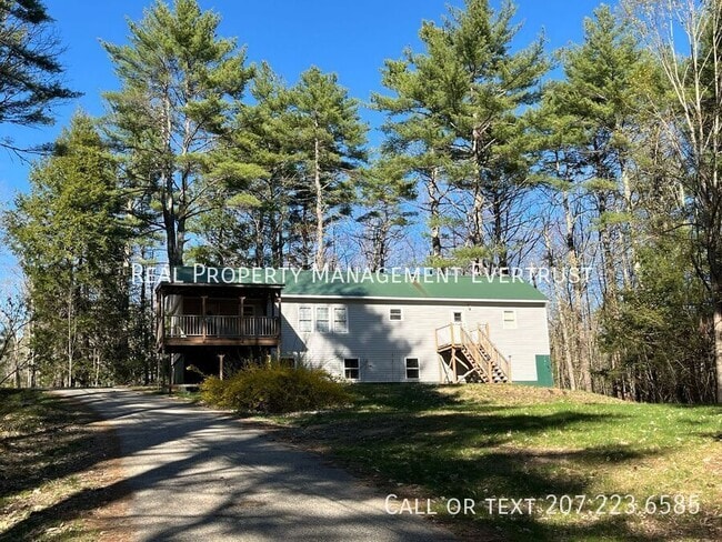 Building Photo - 689 Oak Hill Rd