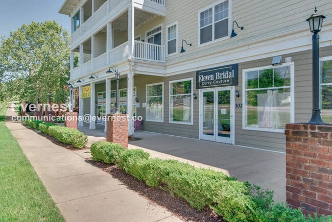 Building Photo - 7232 Althorp Way