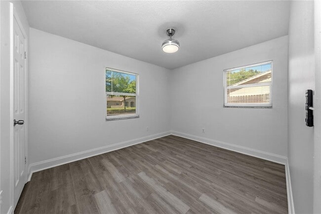 Building Photo - 618 Jupiter Way