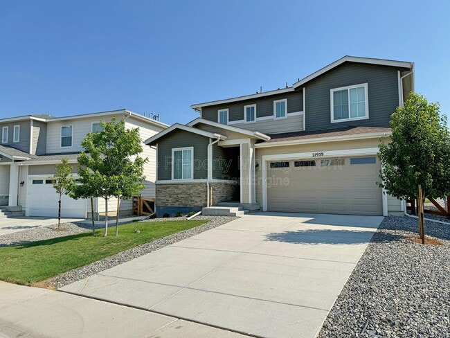 Building Photo - 21939 E Stanford Cir